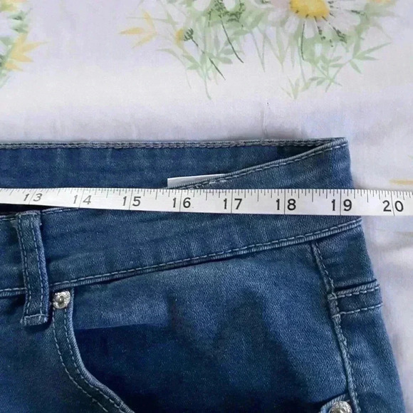 dKin 18W embroiled jeans - Picture 4 of 8